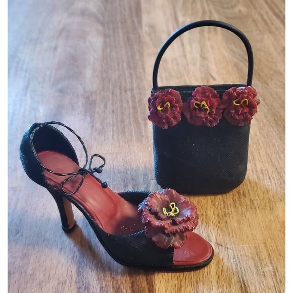 Miniature Resin Vintage Shoe and Purse Set Flowers Sandal Black Red CAKE TOPPER! - Picture 1 of 2